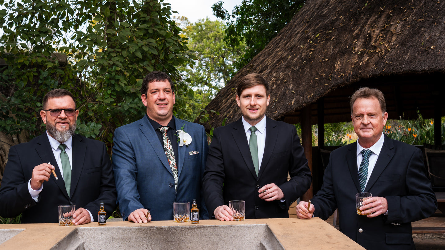 Megan & Giardt — Witrivier, Arch and Arrow